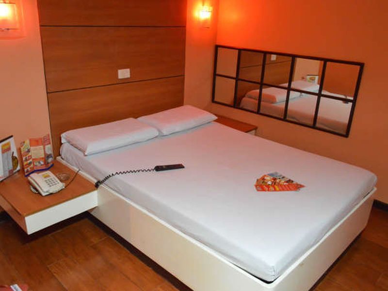 Hotel Sogo Edsa Caloocan Extérieur photo