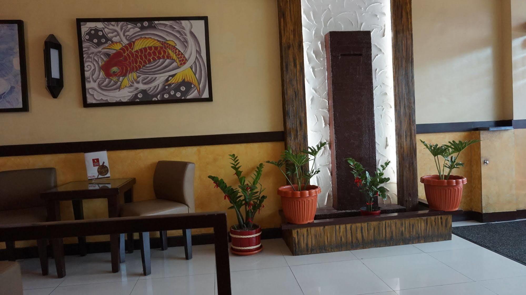Hotel Sogo Edsa Caloocan Extérieur photo